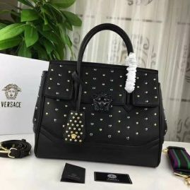 Picture of Versace Lady Handbags _SKUfw15992924fw